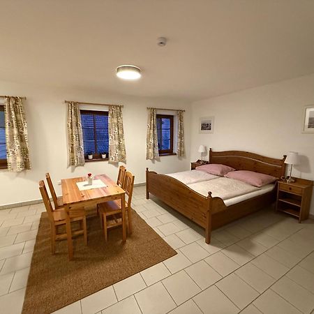 Trilety Mlyn Hotel Police  Eksteriør billede